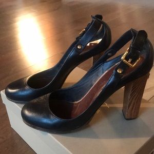 Burberry Pump